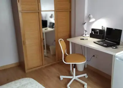 Habitación en piso compartido en Zaragoza en Zaragoza