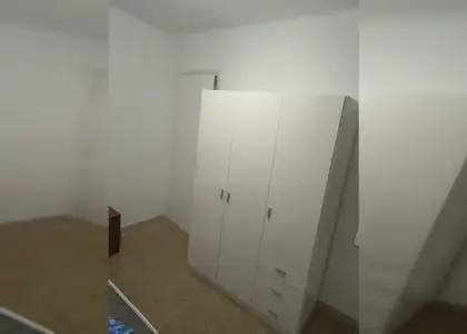 Habitación en un apartamento compartido de 4 habitaciones en El Carmelo, con todos los gastos incluidos. en Barcelona
