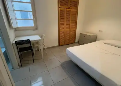 Habitación interior en apartamento de 5 dormitorios en Russafa, Valencia en Valencia