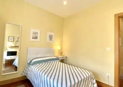 Se alquila habitación en piso compartido de 5 habitaciones en Basurtu, gastos incluidos. en Bilbao